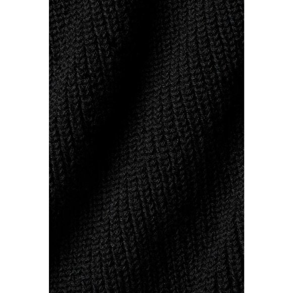 ALO Yoga Supernatural Sweater Short in Black - Picture 6 of 6